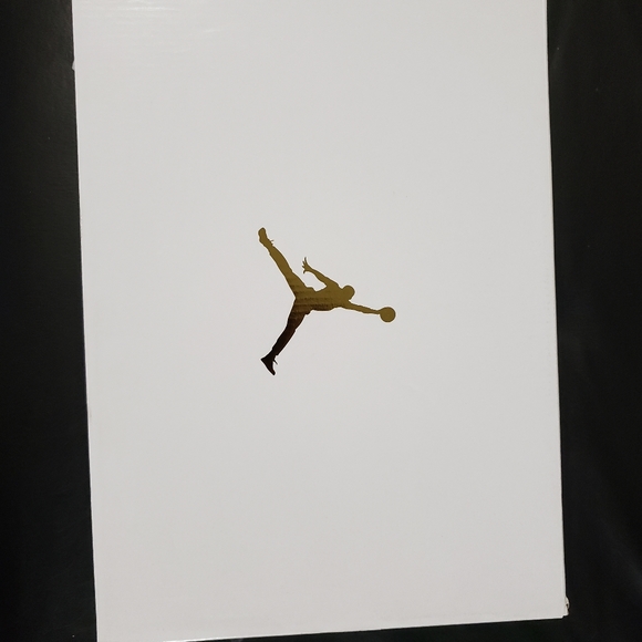 Shoes - Picture 1 of 7